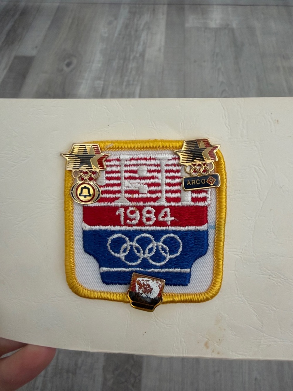 1984 olympic patch - Picture 2 of 3
